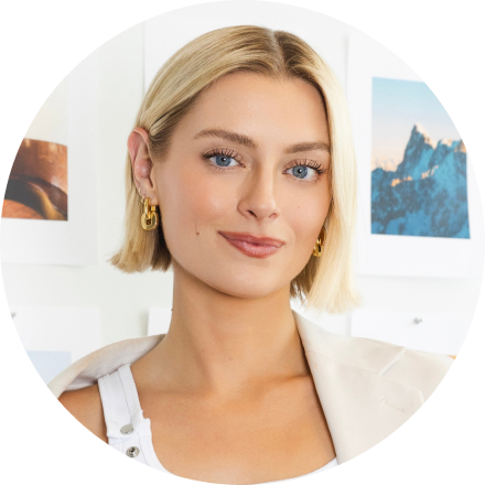 Ariana Ferwerda Headshot